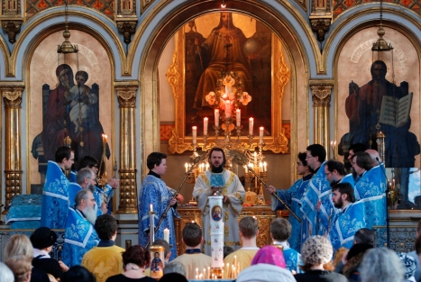 Божественная литургия в Успенском соборе Хельсинки